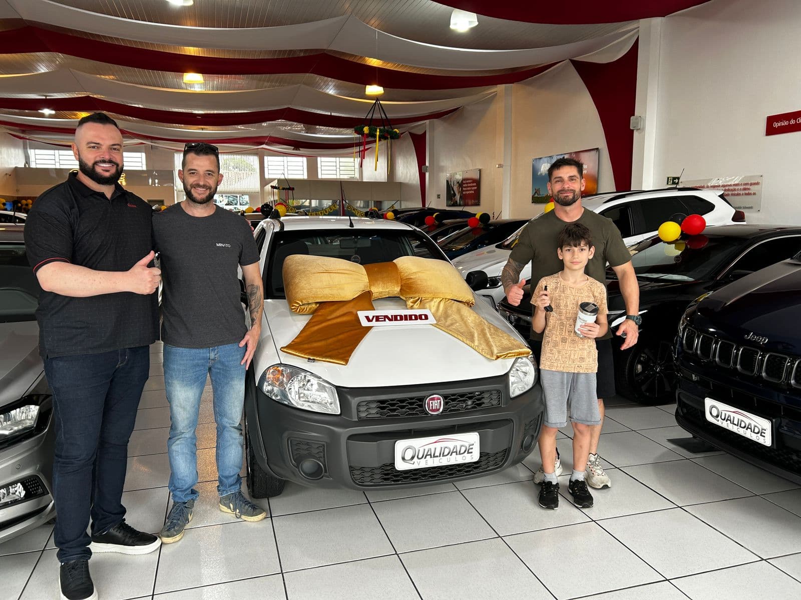 Cliente Feliz Qualidade Veículos