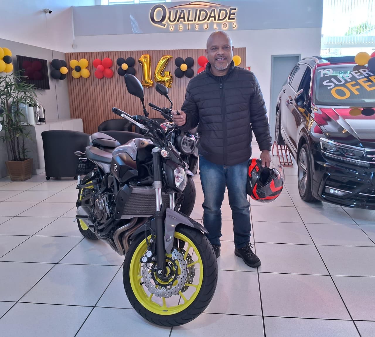 Cliente Feliz Qualidade Veículos