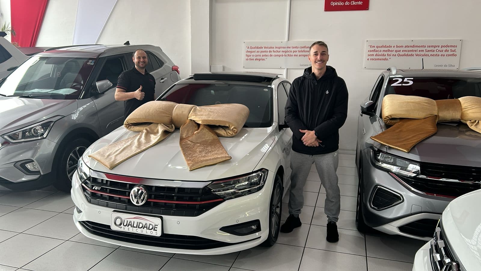 Cliente Feliz Qualidade Veículos